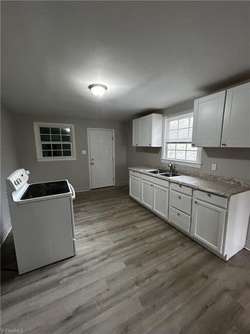 1022 Manly Street, Winston-salem, NC 27105