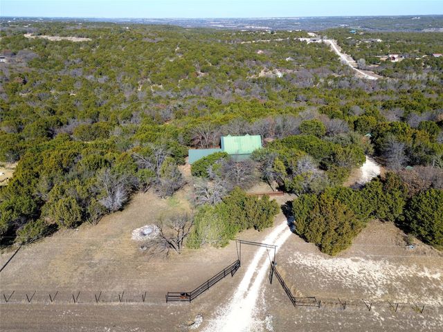 4045 Jimmy Houston Way, Bluff Dale, TX 76433