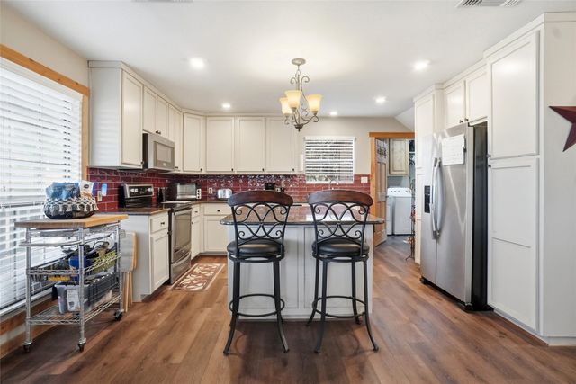 4045 Jimmy Houston Way, Bluff Dale, TX 76433