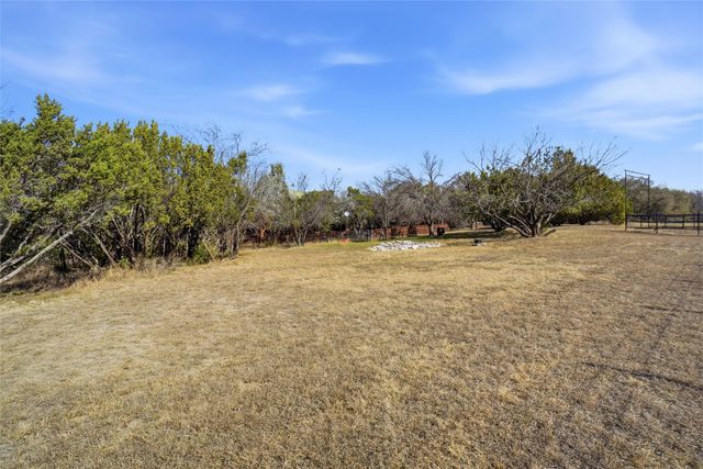 4045 Jimmy Houston Way, Bluff Dale, TX 76433