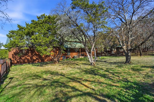 4045 Jimmy Houston Way, Bluff Dale, TX 76433