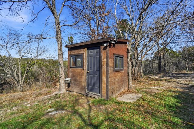 4045 Jimmy Houston Way, Bluff Dale, TX 76433