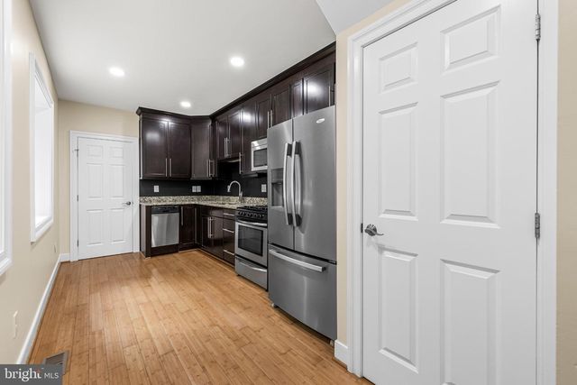 1815 FLEET ST, Baltimore, MD 21231