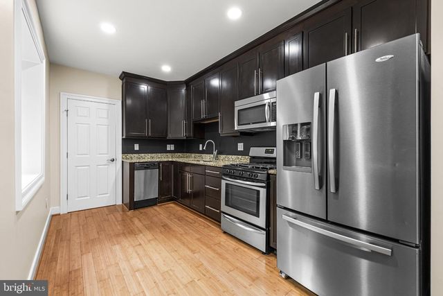 1815 FLEET ST, Baltimore, MD 21231