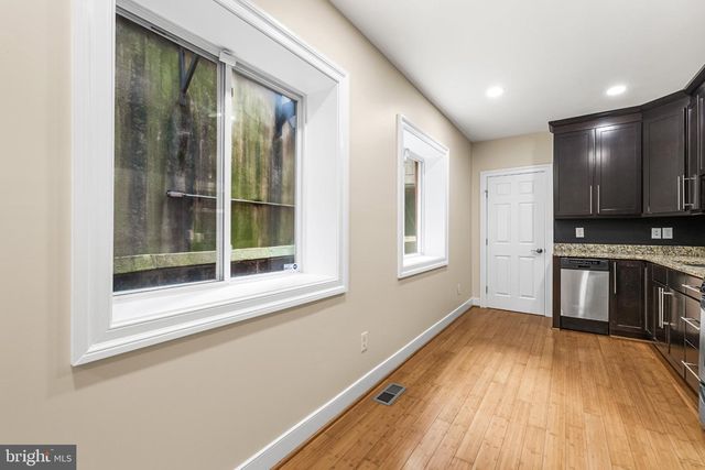 1815 FLEET ST, Baltimore, MD 21231