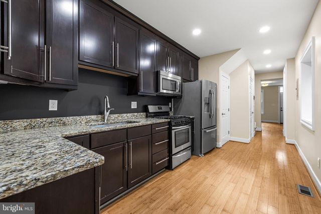 1815 FLEET ST, Baltimore, MD 21231