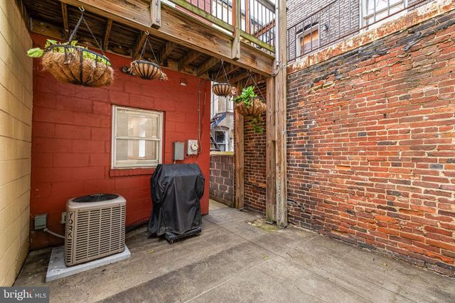 1815 FLEET ST, Baltimore, MD 21231