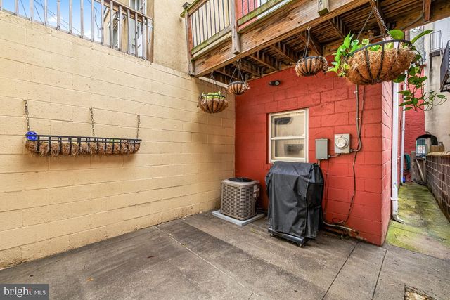 1815 FLEET ST, Baltimore, MD 21231