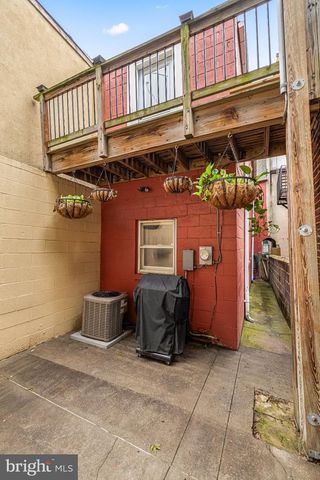 1815 FLEET ST, Baltimore, MD 21231