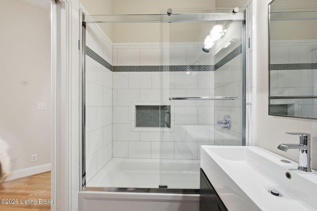 2011 Frankfort Ave 303, Louisville, KY 40206