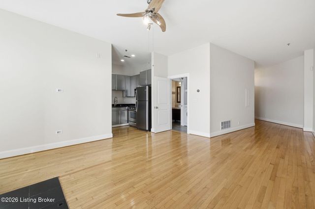 2011 Frankfort Ave 303, Louisville, KY 40206