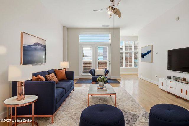 2011 Frankfort Ave 303, Louisville, KY 40206