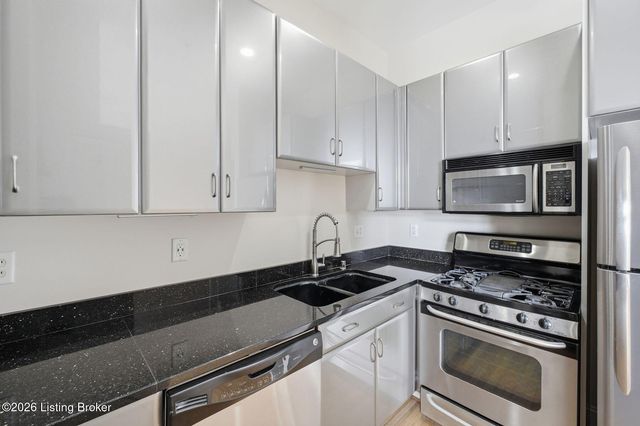 2011 Frankfort Ave 303, Louisville, KY 40206