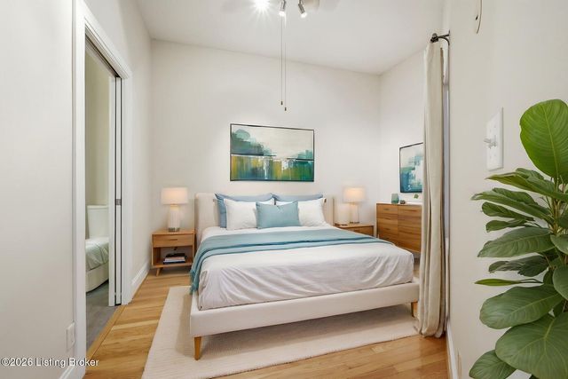 2011 Frankfort Ave 303, Louisville, KY 40206