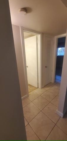 1501 CRESCENT CIR E-46, Lake Park, FL 33403