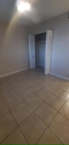 1501 CRESCENT CIR E-46, Lake Park, FL 33403