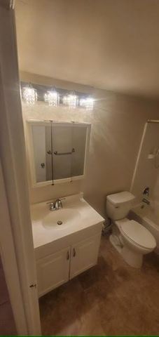 1501 CRESCENT CIR E-46, Lake Park, FL 33403