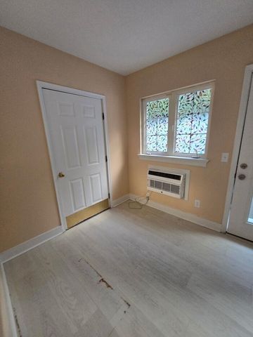 1328 Waterway Dr Apt 1, North Myrtle Beach, SC 29582