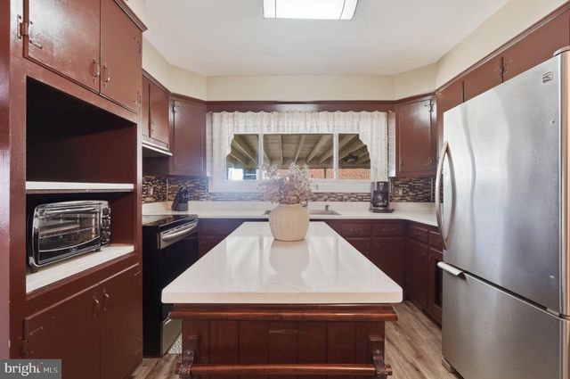 6511 HENWOOD AVE, Pennsauken, NJ 08109