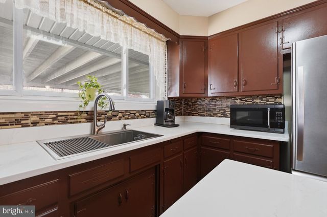 6511 HENWOOD AVE, Pennsauken, NJ 08109