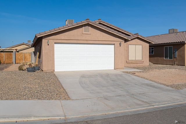 4431 S Buckthorn Dr, Yuma, AZ 85367