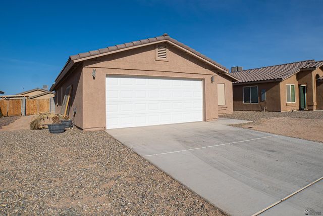 4431 S Buckthorn Dr, Yuma, AZ 85367