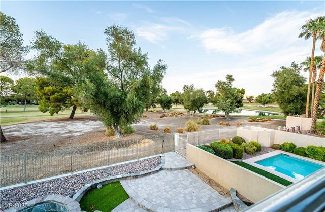 980 Vegas Valley Drive, Las Vegas, NV 89109