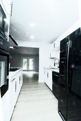 1432 Barron Lane, Fort Worth, TX 76112