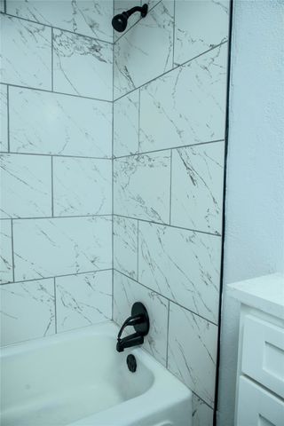 1432 Barron Lane, Fort Worth, TX 76112