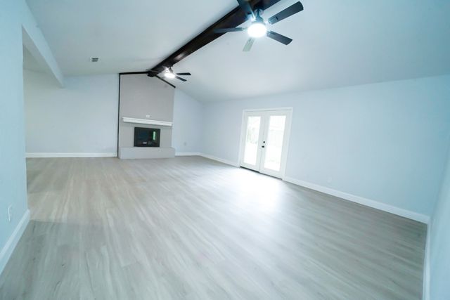 1432 Barron Lane, Fort Worth, TX 76112