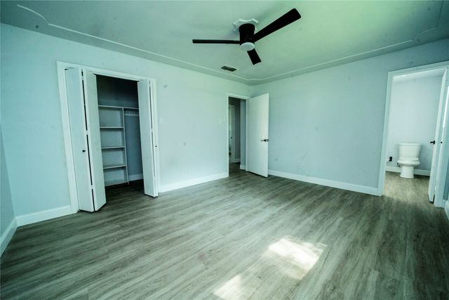 1432 Barron Lane, Fort Worth, TX 76112