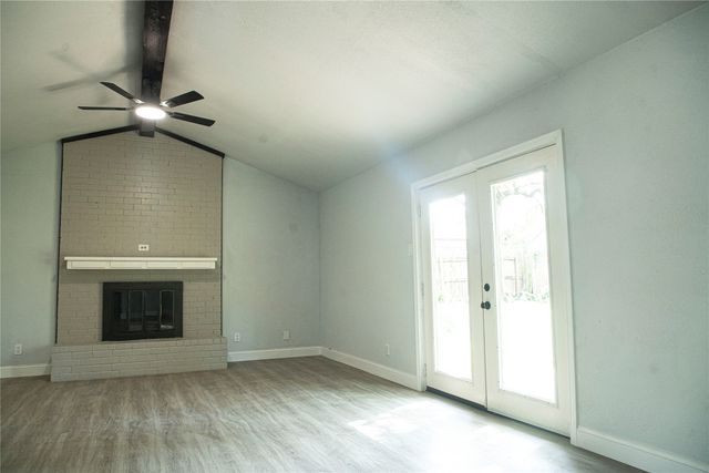 1432 Barron Lane, Fort Worth, TX 76112