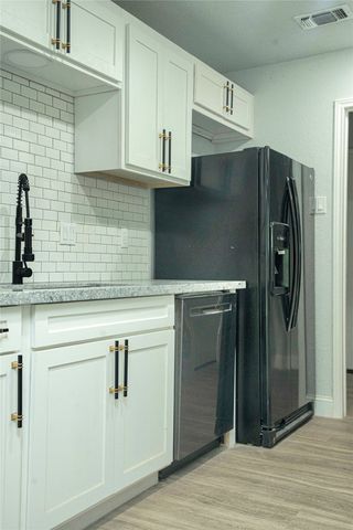 1432 Barron Lane, Fort Worth, TX 76112