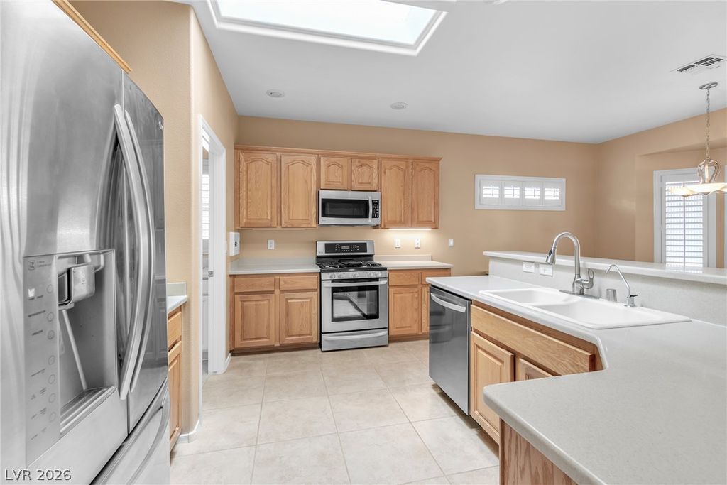 1668 Sebring Hills Drive, Henderson, NV 89052 — photo 3