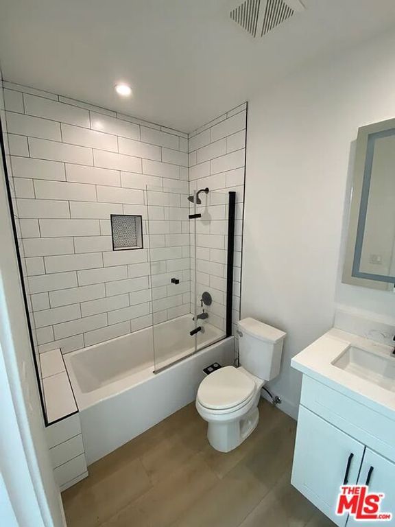 Image 14 of property listing at 5545 Spokane Street, Los Angeles, CA 90016
