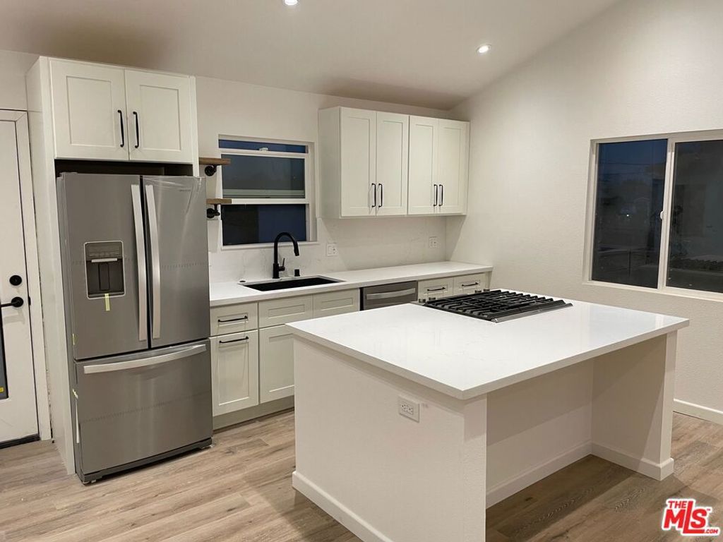 Image 3 of property listing at 5545 Spokane Street, Los Angeles, CA 90016