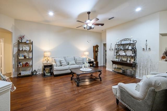 4507 Ridgeway Drive, Mansfield, TX 76063