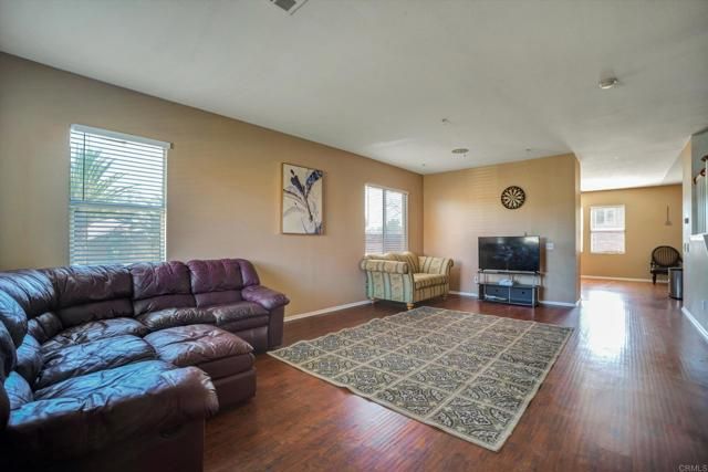 33347 Breighton Wood St, Menifee, CA 92584