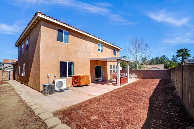 33347 Breighton Wood St, Menifee, CA 92584