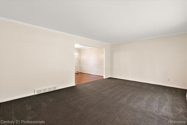633 Foxhall Road, Bloomfield Hills, MI 48304