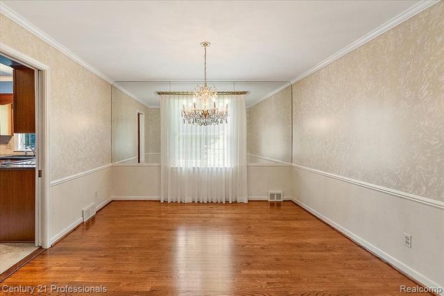 633 Foxhall Road, Bloomfield Hills, MI 48304