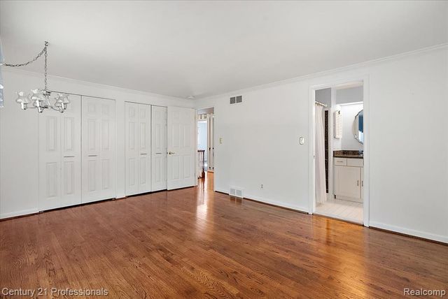 633 Foxhall Road, Bloomfield Hills, MI 48304