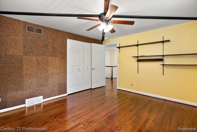 633 Foxhall Road, Bloomfield Hills, MI 48304