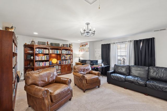 173 Monarchos Dr, Gallatin, TN 37066