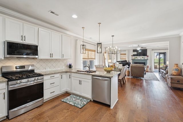 173 Monarchos Dr, Gallatin, TN 37066