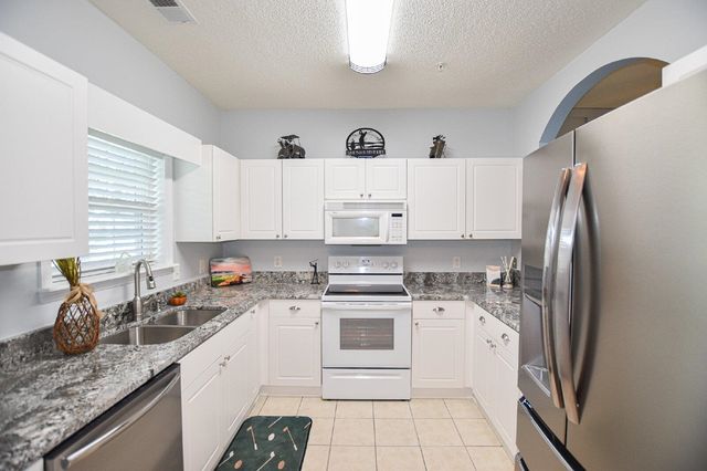 5825 Catalina Dr Unit 723, North Myrtle Beach, SC 29582