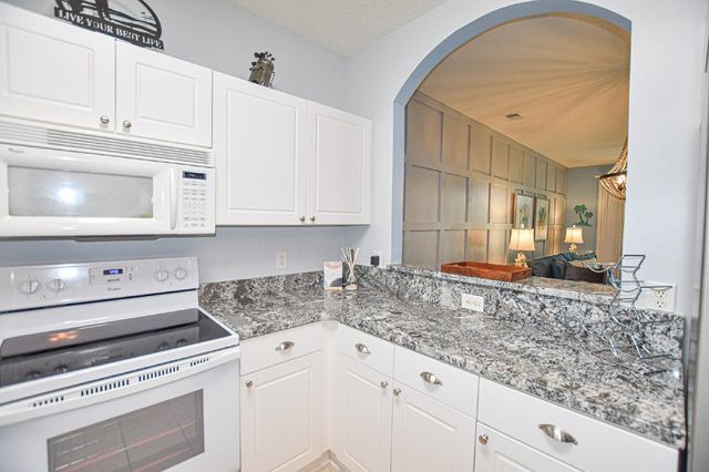 5825 Catalina Dr Unit 723, North Myrtle Beach, SC 29582