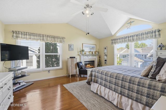 124 Magee Court, East Brunswick, NJ 08816
