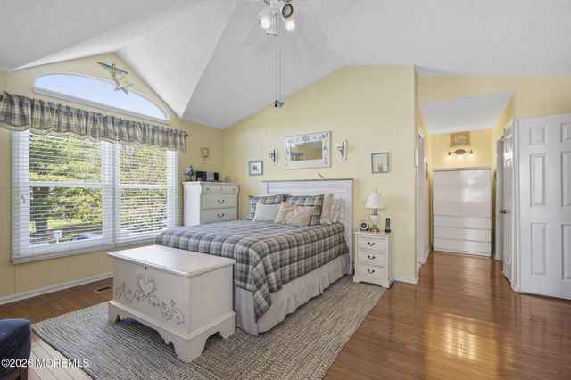 124 Magee Court, East Brunswick, NJ 08816