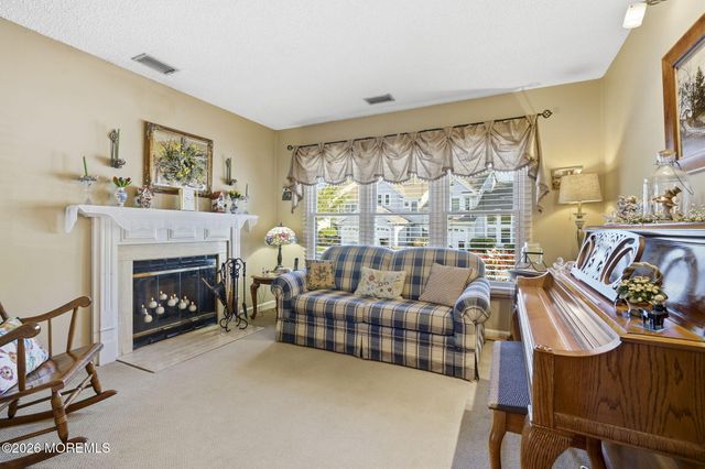 124 Magee Court, East Brunswick, NJ 08816